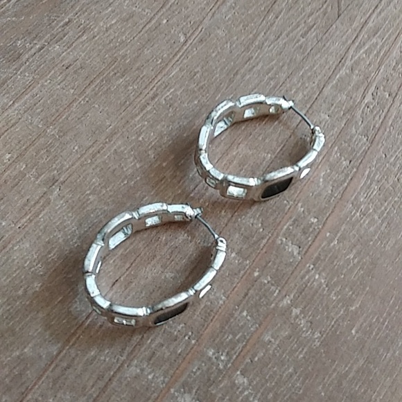 NWOT Silver Hoop Earrings With Black Enamel. - Picture 14 of 17